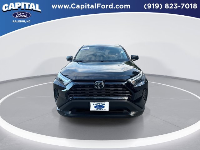 Used 2025 Toyota RAV4 LE AWD/4WD image 3