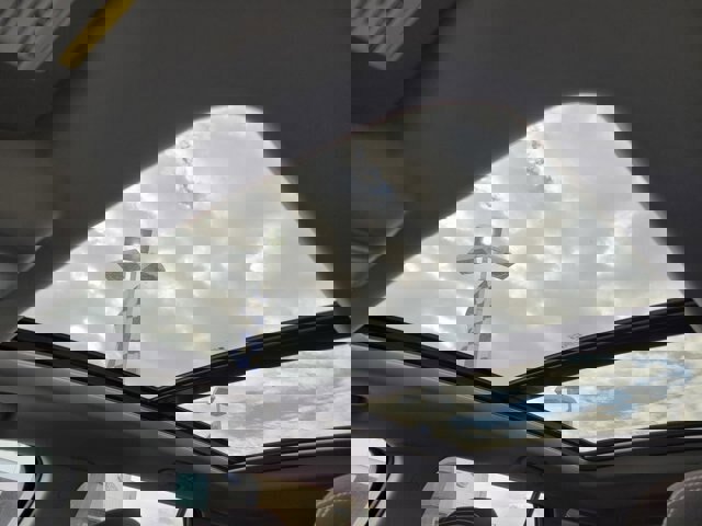 Used 2022 GMC Terrain SLE w/ Driver Convenience Package image 16