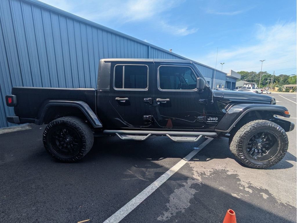 Used 2023 Jeep Gladiator Overland AWD/4WD image 5