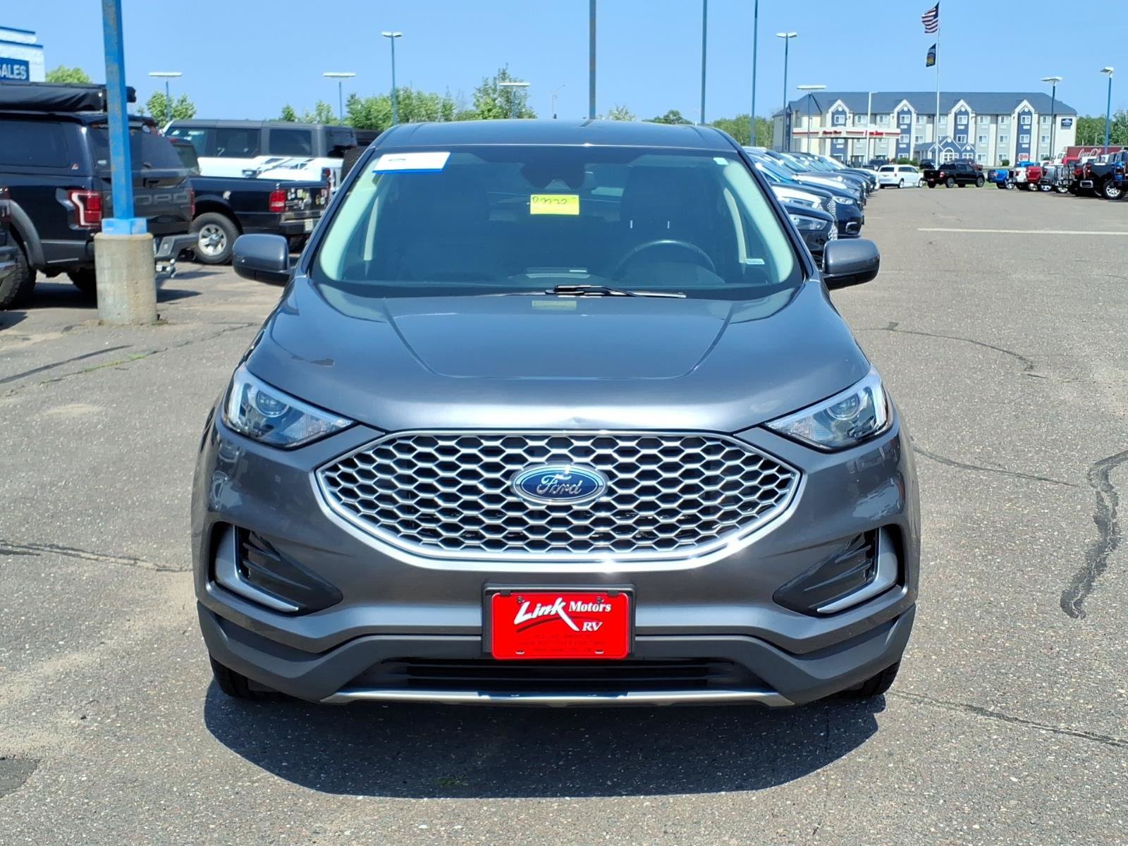 Certified 2024 Ford Edge SEL AWD/4WD image 9