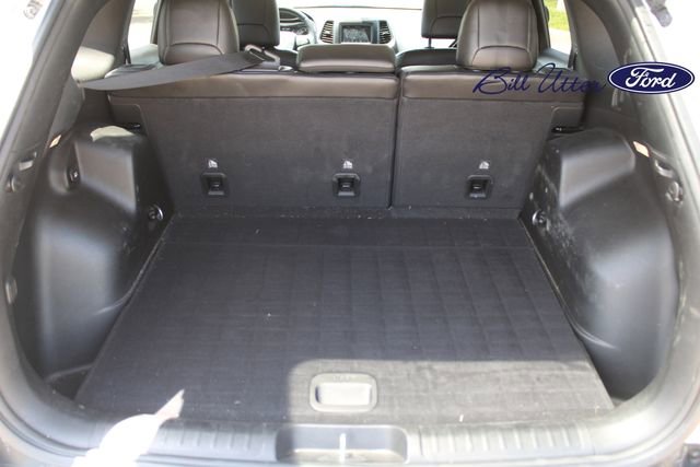 Used 2021 Jeep Cherokee Latitude Plus FWD image 9