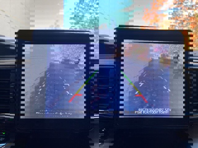 Certified 2020 Ford Explorer XLT w/ Equipment Group 202A image 27