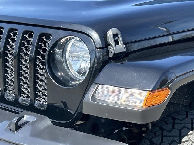 Used 2023 Jeep Gladiator Sport image 9