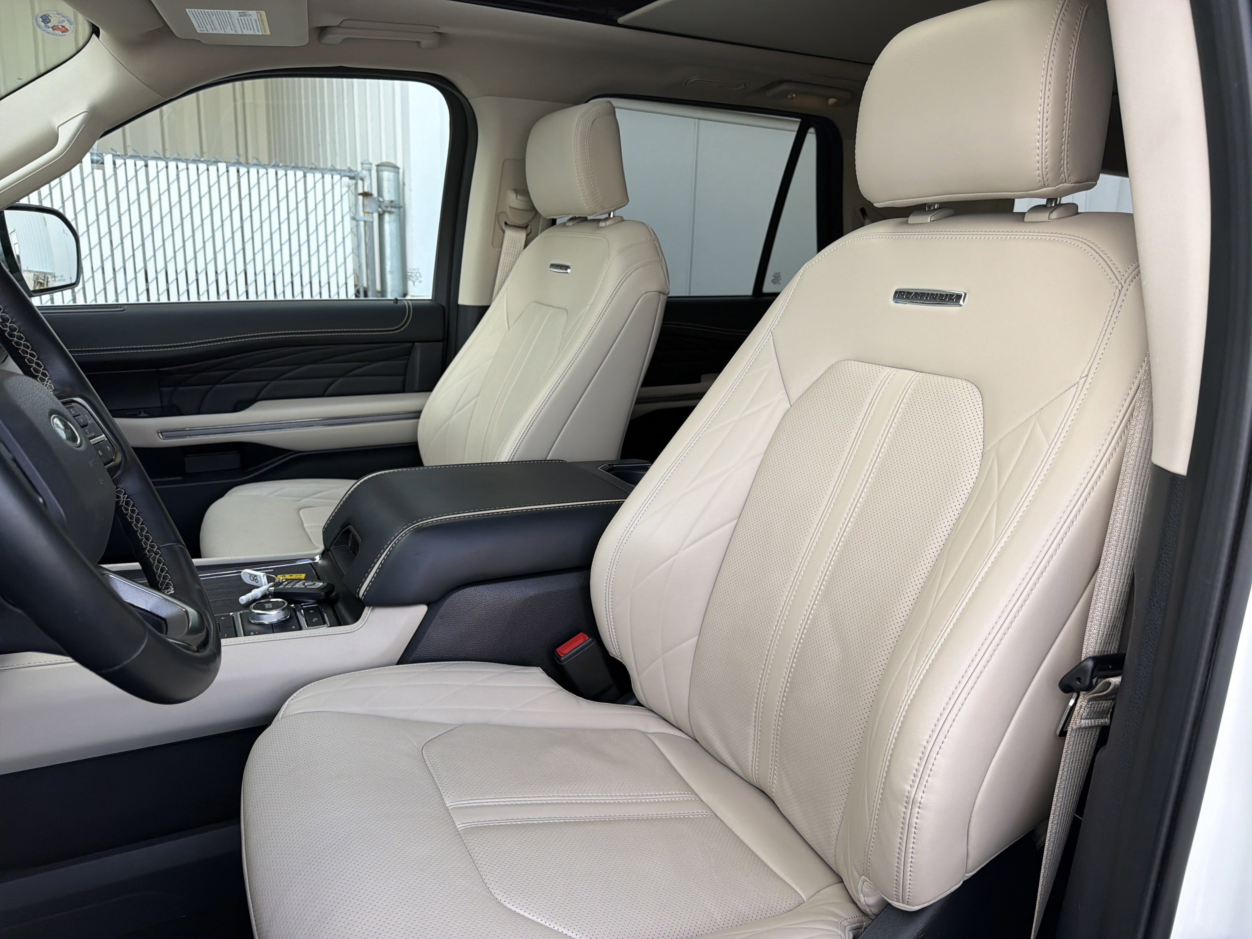 Certified 2024 Ford Expedition Max Platinum image 25