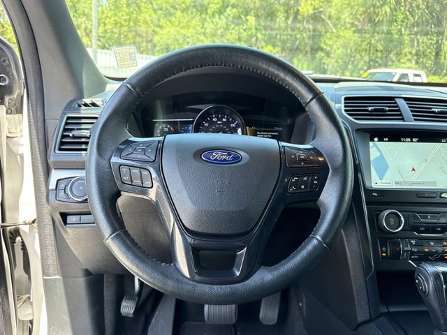 Certified 2018 Ford Explorer XLT w/ Equipment Group 202A FWD image 43