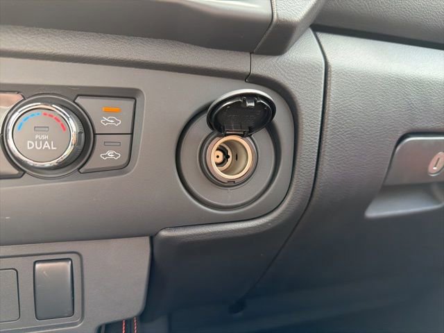 Used 2025 Nissan Frontier PRO-4X w/ Interior Protection Package image 31