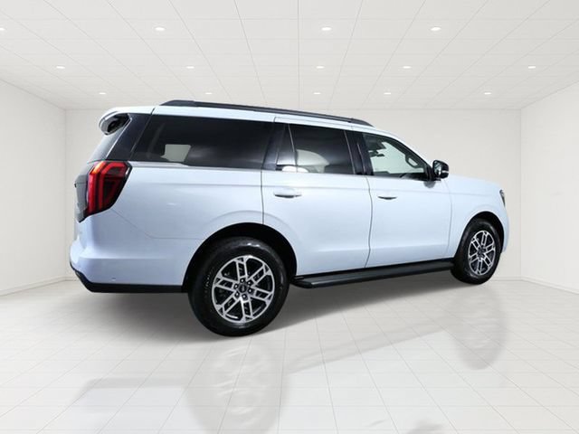 Certified 2025 Ford Expedition Active AWD/4WD image 6