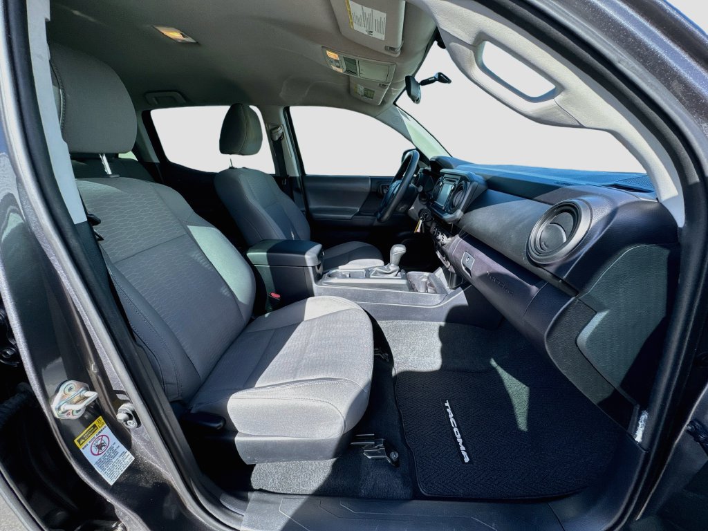 Used 2017 Toyota Tacoma SR RWD image 25