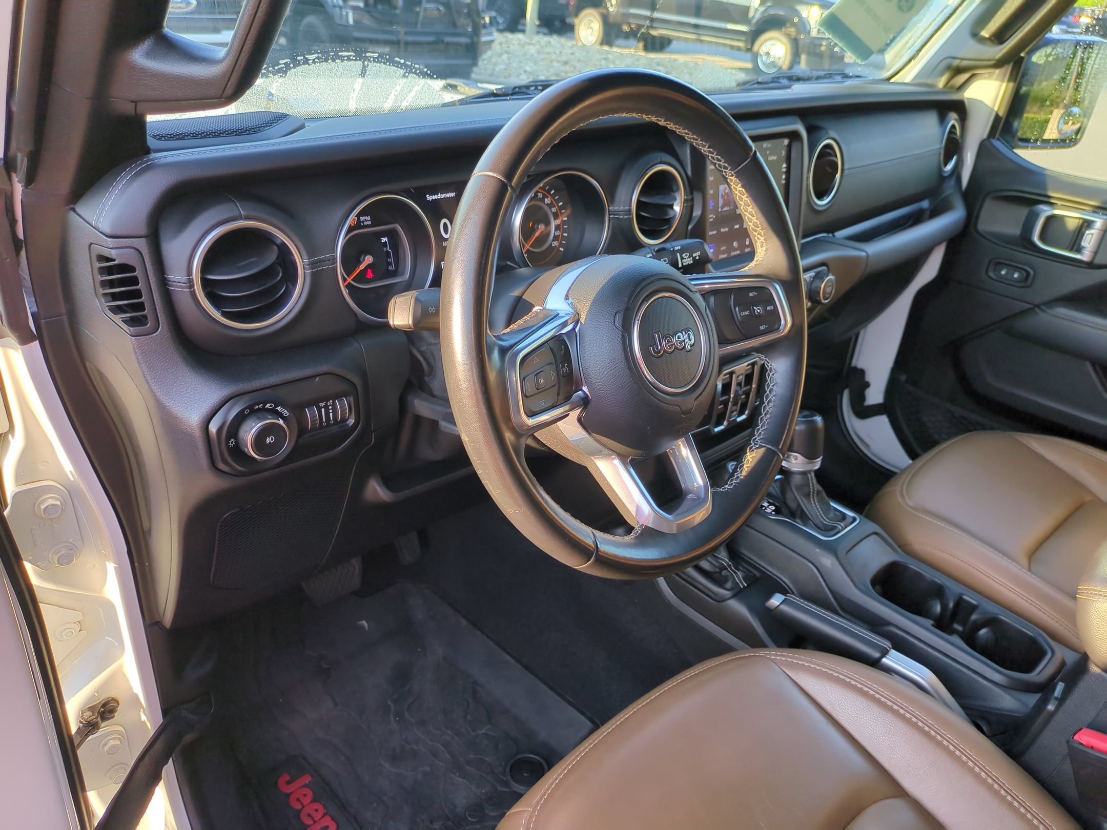 Used 2021 Jeep Wrangler Unlimited Sahara AWD/4WD image 16