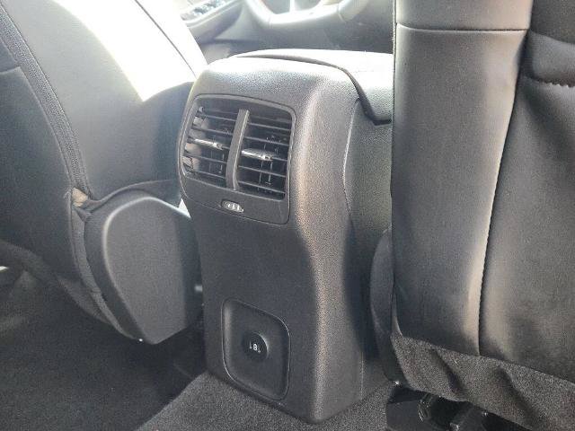 Certified 2025 Ford Escape ST-Line Select AWD/4WD image 10