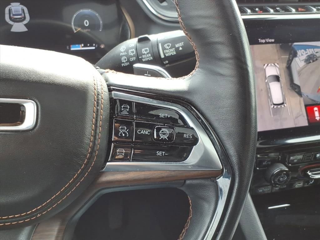 Used 2022 Jeep Grand Cherokee L Summit w/ Luxury Tech Group V image 20