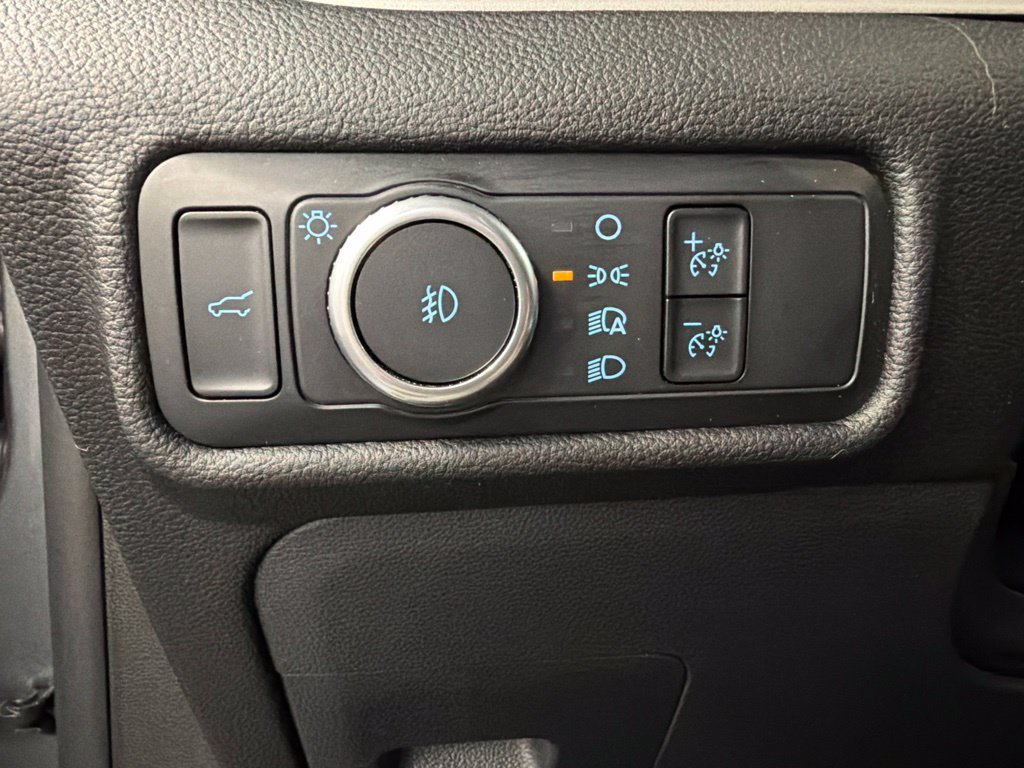Certified 2023 Ford Explorer XLT w/ Equipment Group 202A AWD/4WD image 26