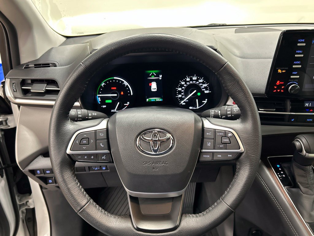 Used 2021 Toyota Sienna XLE AWD/4WD image 15