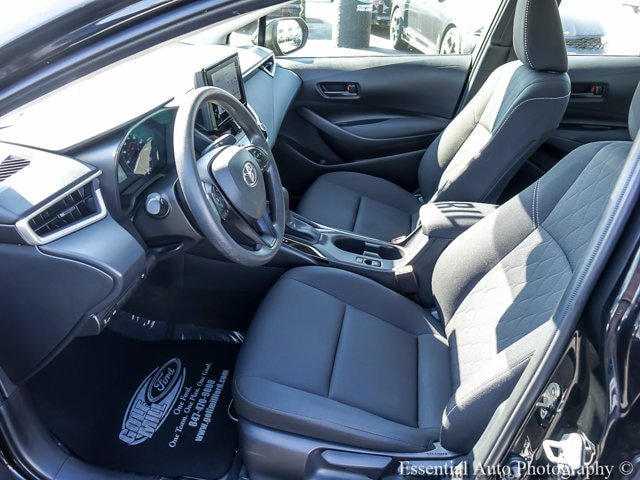 Used 2025 Toyota Corolla LE w/ LE Premium Package FWD image 10