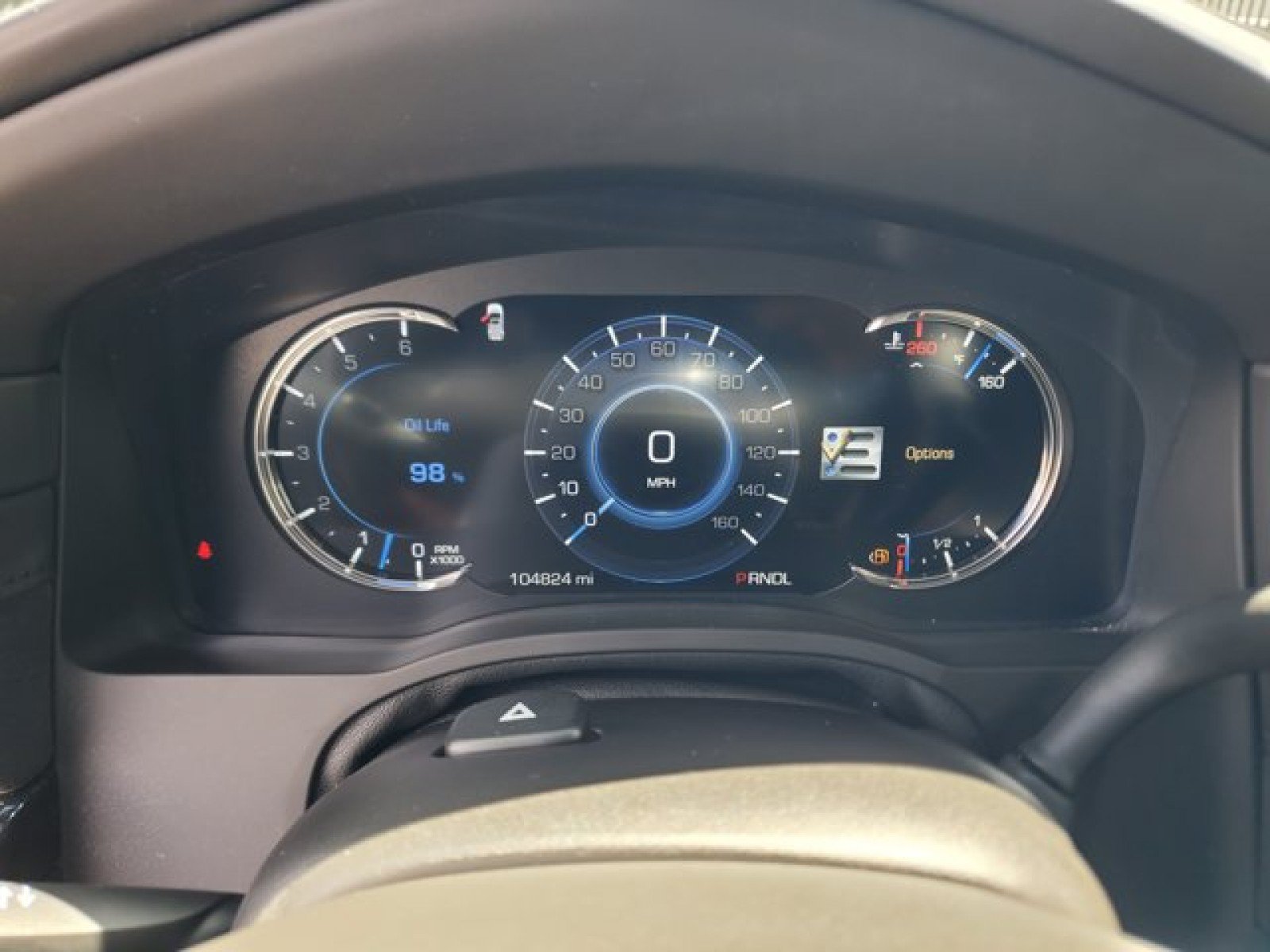 Used 2018 Cadillac Escalade Platinum RWD image 21