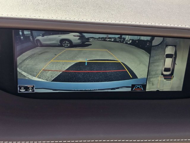 Used 2018 Lexus LS 500 w/ Interior Upgrade Package RWD image 22