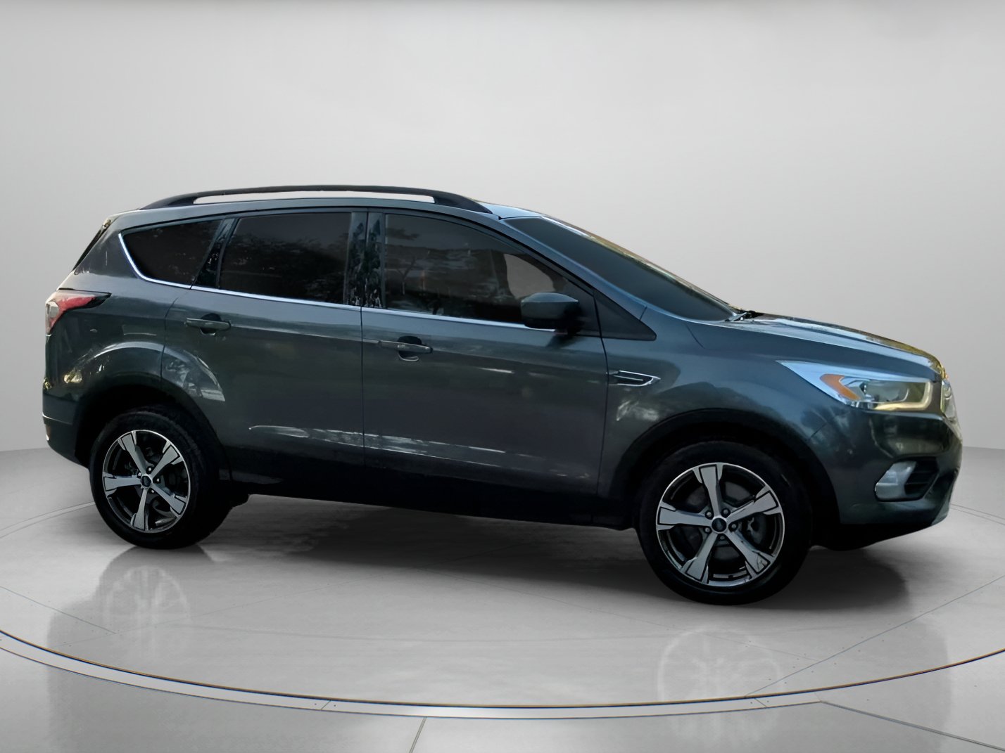 Certified 2017 Ford Escape SE w/ SE Leather Comfort Package FWD image 34