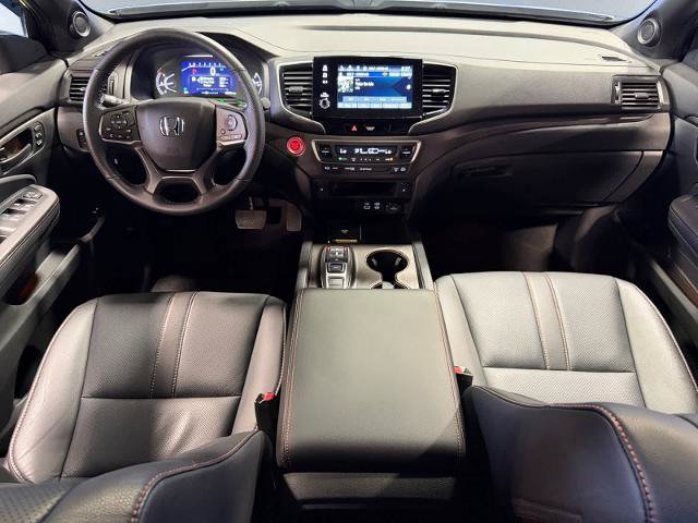 Used 2025 Honda Passport TrailSport image 6