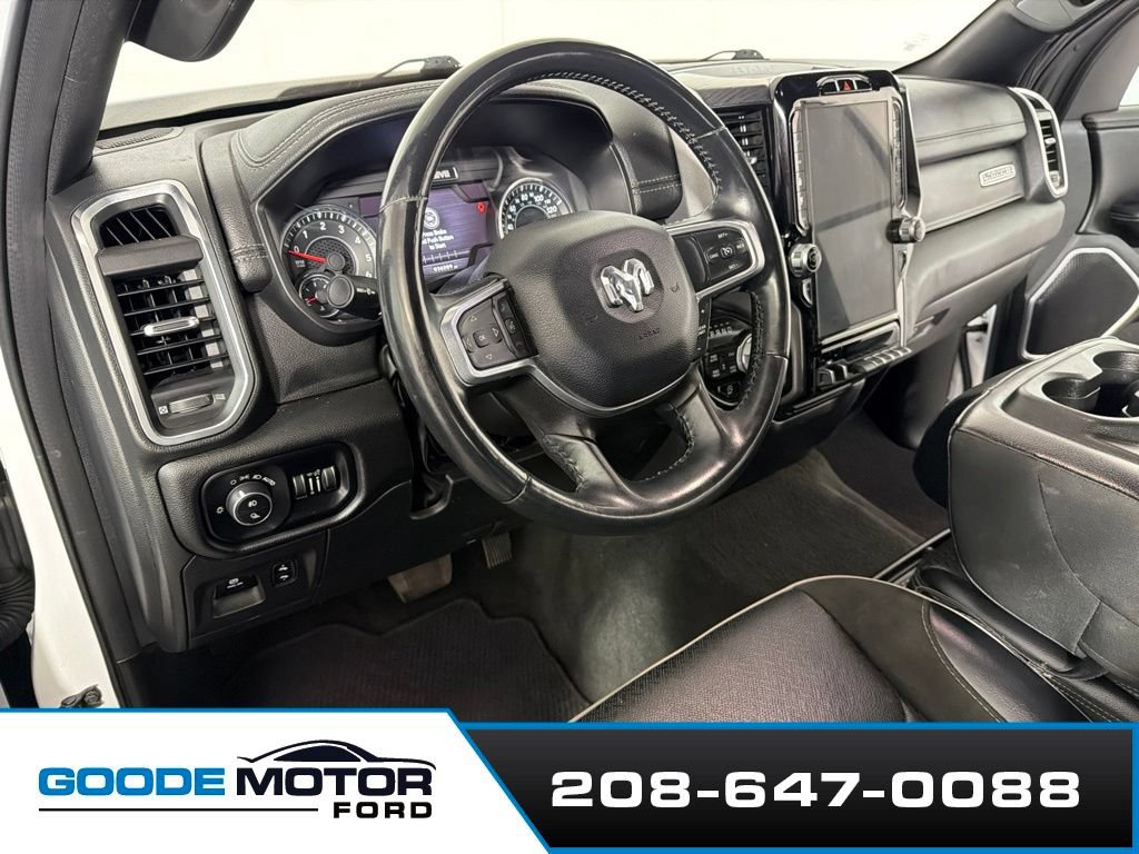 Used 2023 RAM 1500 Laramie AWD/4WD image 9