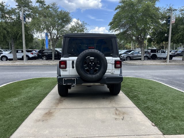 Used 2025 Jeep Wrangler Sport AWD/4WD image 8