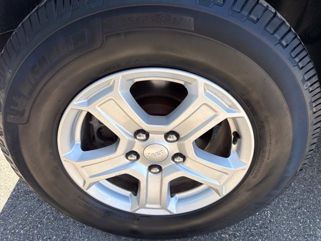 Used 2020 Jeep Wrangler Unlimited Sport AWD/4WD image 14