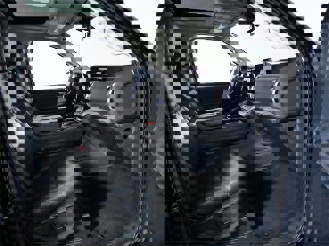 Certified 2025 Ford Expedition Active image 10