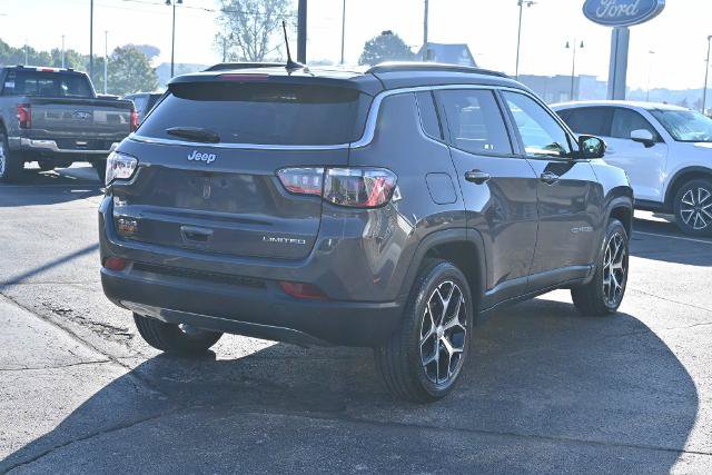 Used 2024 Jeep Compass Limited AWD/4WD image 9