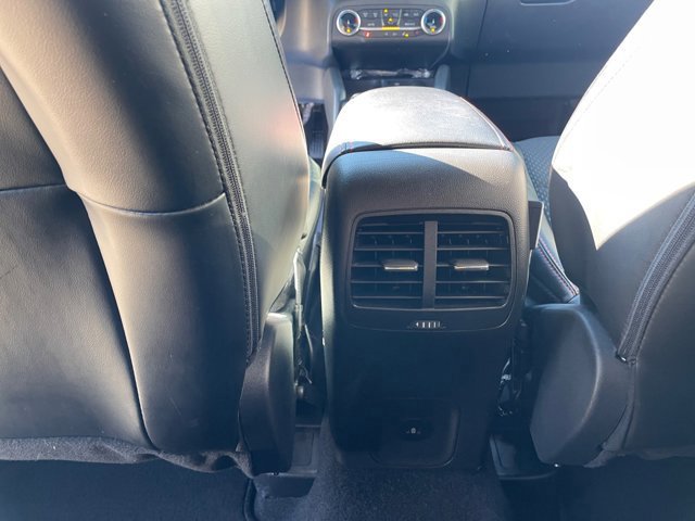 Certified 2025 Ford Escape ST-Line Select image 19