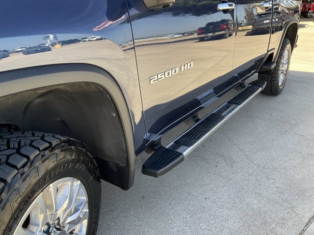 Used 2023 Chevrolet Silverado 2500 High Country w/ Safety Package II AWD/4WD image 33