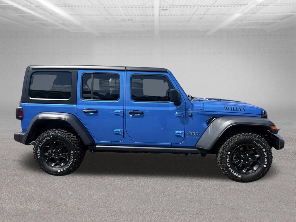 Used 2023 Jeep Wrangler Unlimited w/ Cold Weather Group AWD/4WD image 3