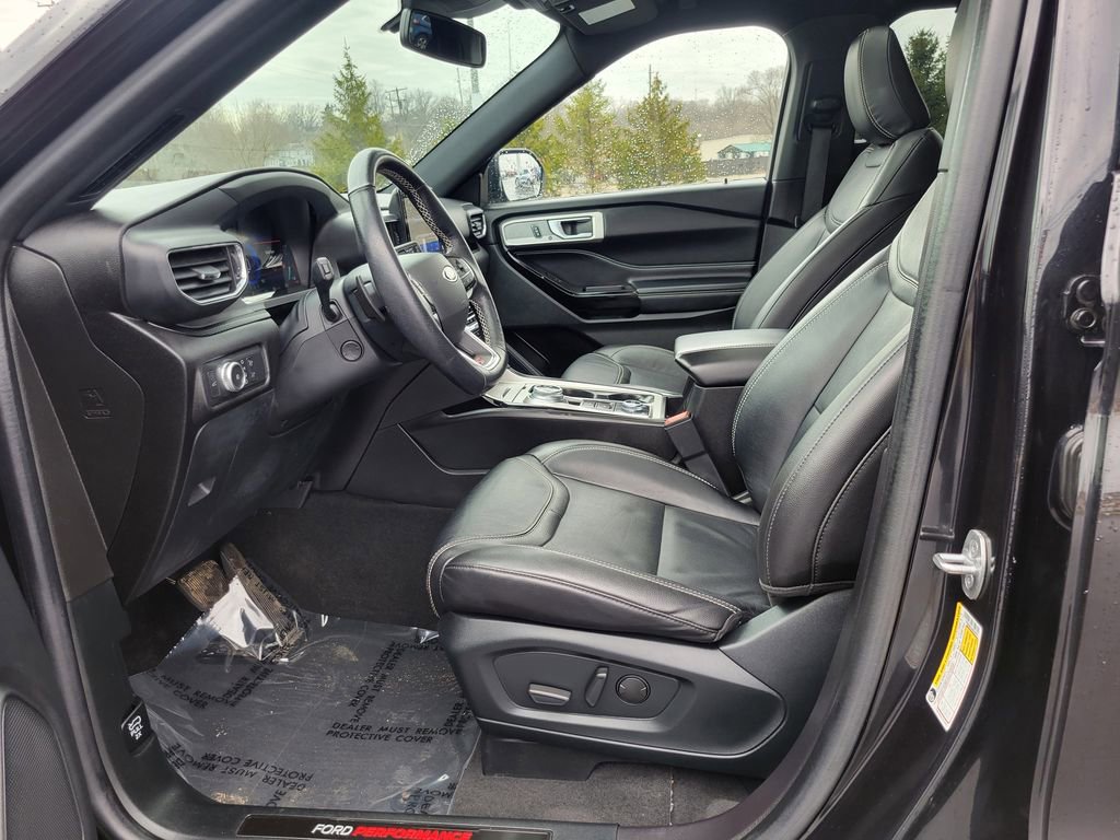 Certified 2022 Ford Explorer ST w/ Equipment Group 401A image 7