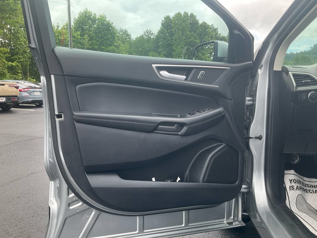 Certified 2021 Ford Edge SEL AWD/4WD image 17