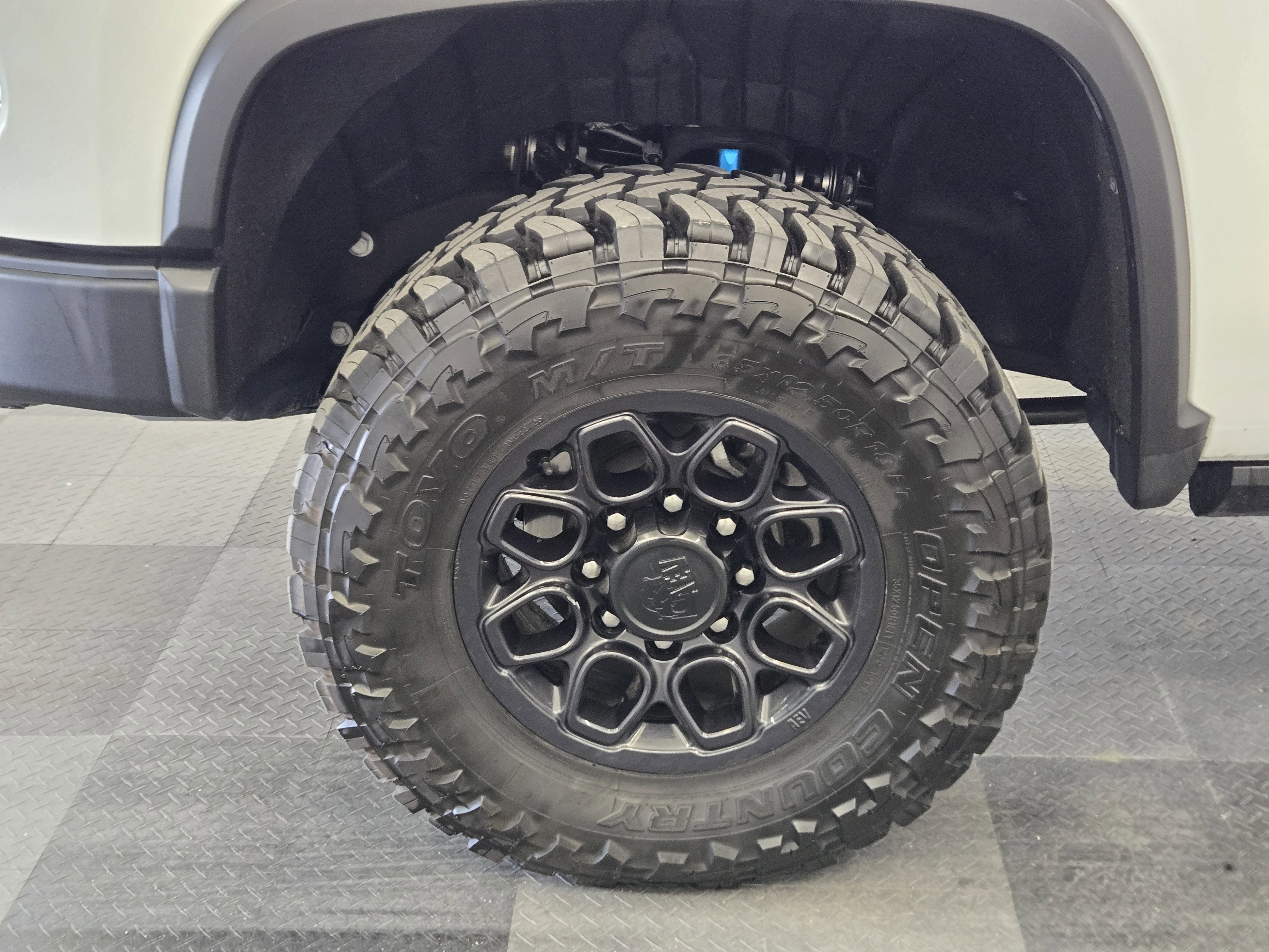 Used 2025 Chevrolet Silverado 2500 ZR2 w/ ZR2 Bison Edition image 10