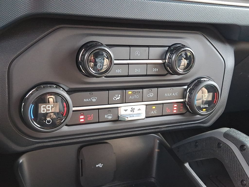 Certified 2024 Ford Bronco Outer Banks AWD/4WD image 18