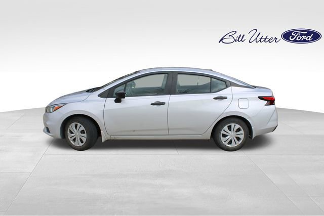 Used 2021 Nissan Versa S image 2