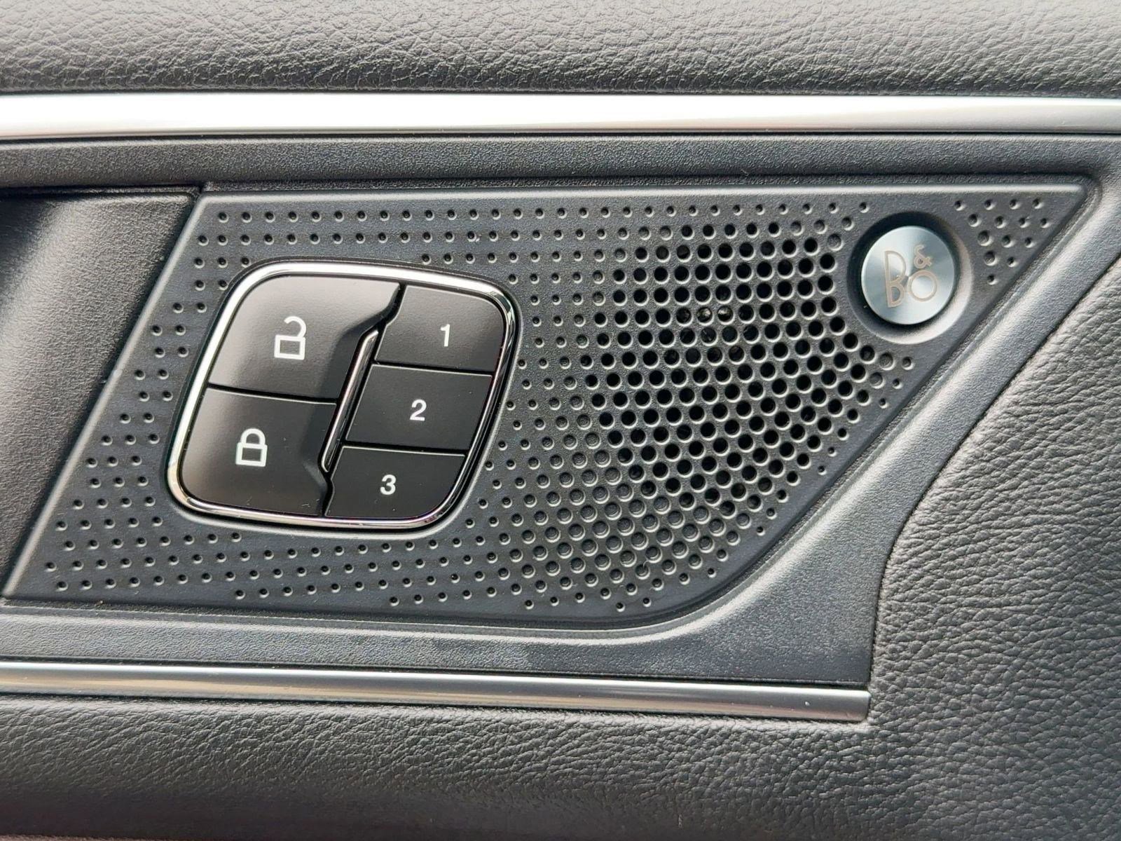 Certified 2020 Ford Edge Titanium w/ Equipment Group 301A image 21