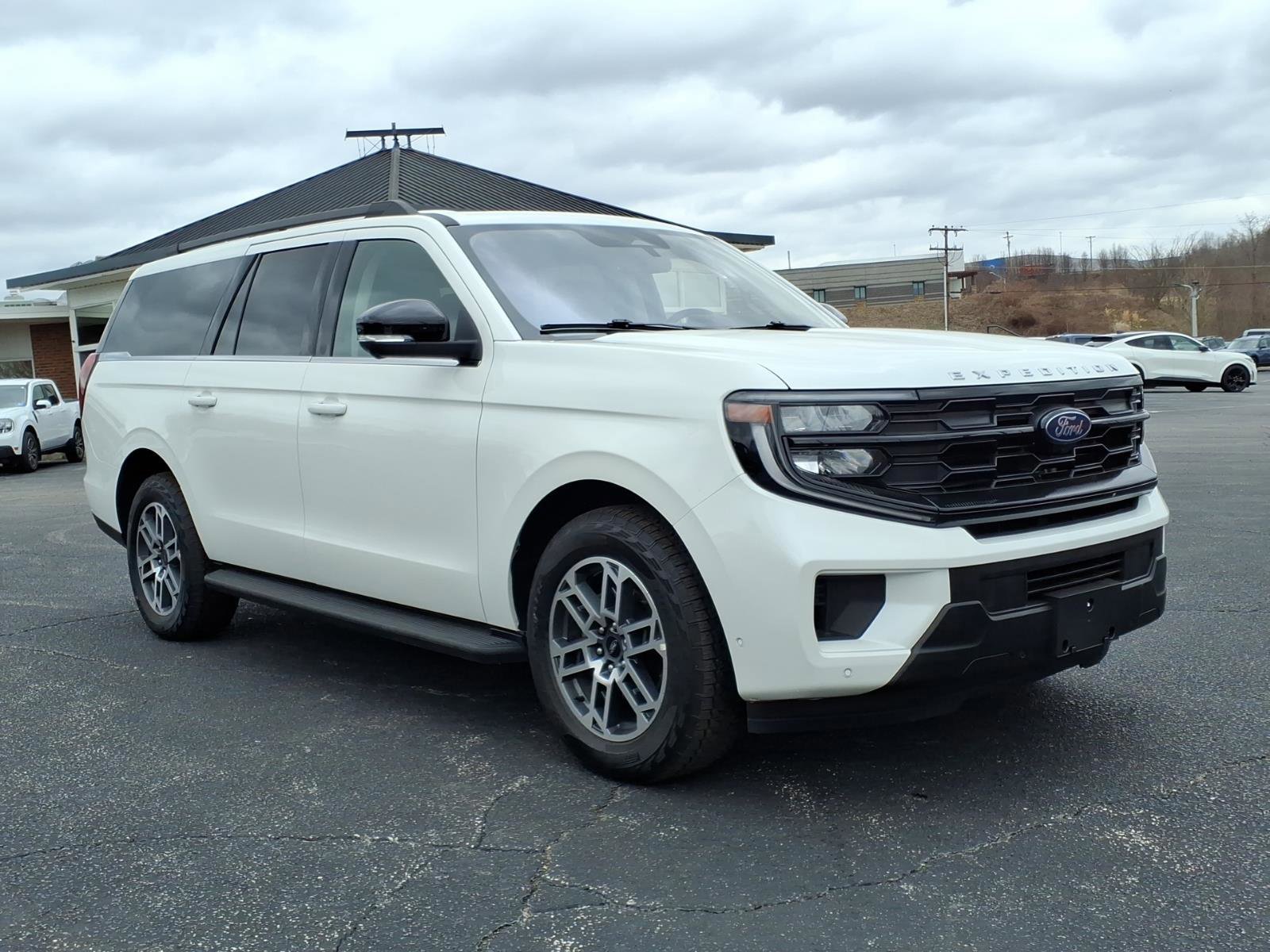 Certified 2025 Ford Expedition Max Active image 8