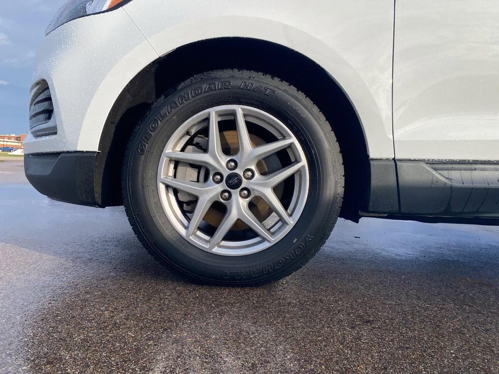Certified 2024 Ford Edge SEL image 15