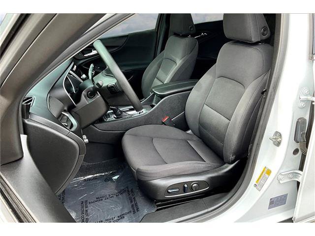 Used 2022 Chevrolet Malibu LT FWD image 23