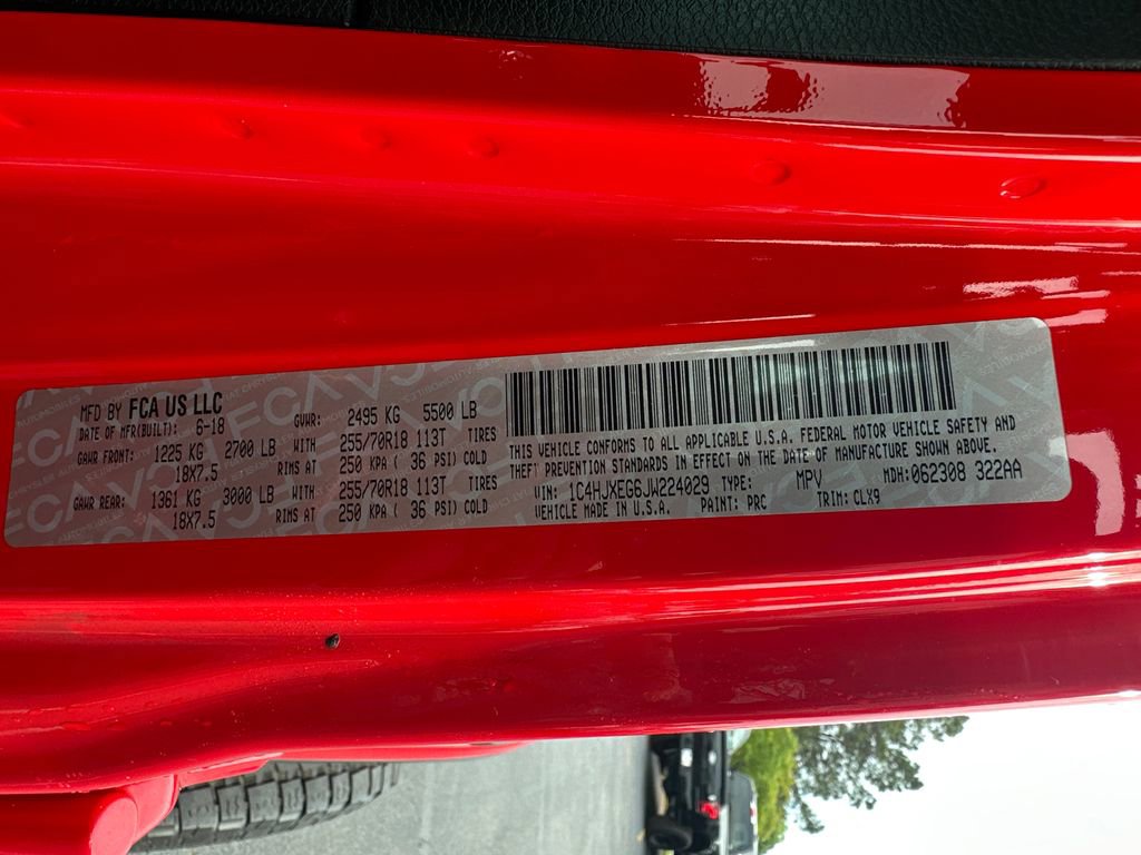 Used 2018 Jeep Wrangler Unlimited Sahara AWD/4WD image 33