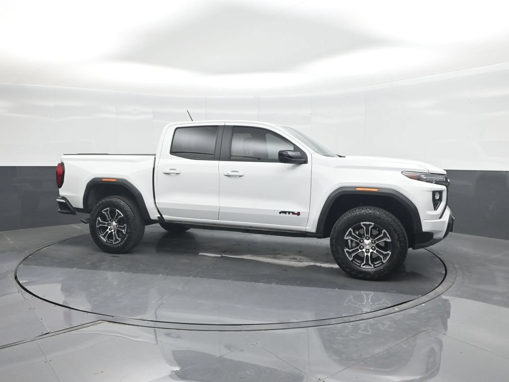 Used 2024 GMC Canyon AT4 w/ LPO, Off Road Lift Package AWD/4WD image 11
