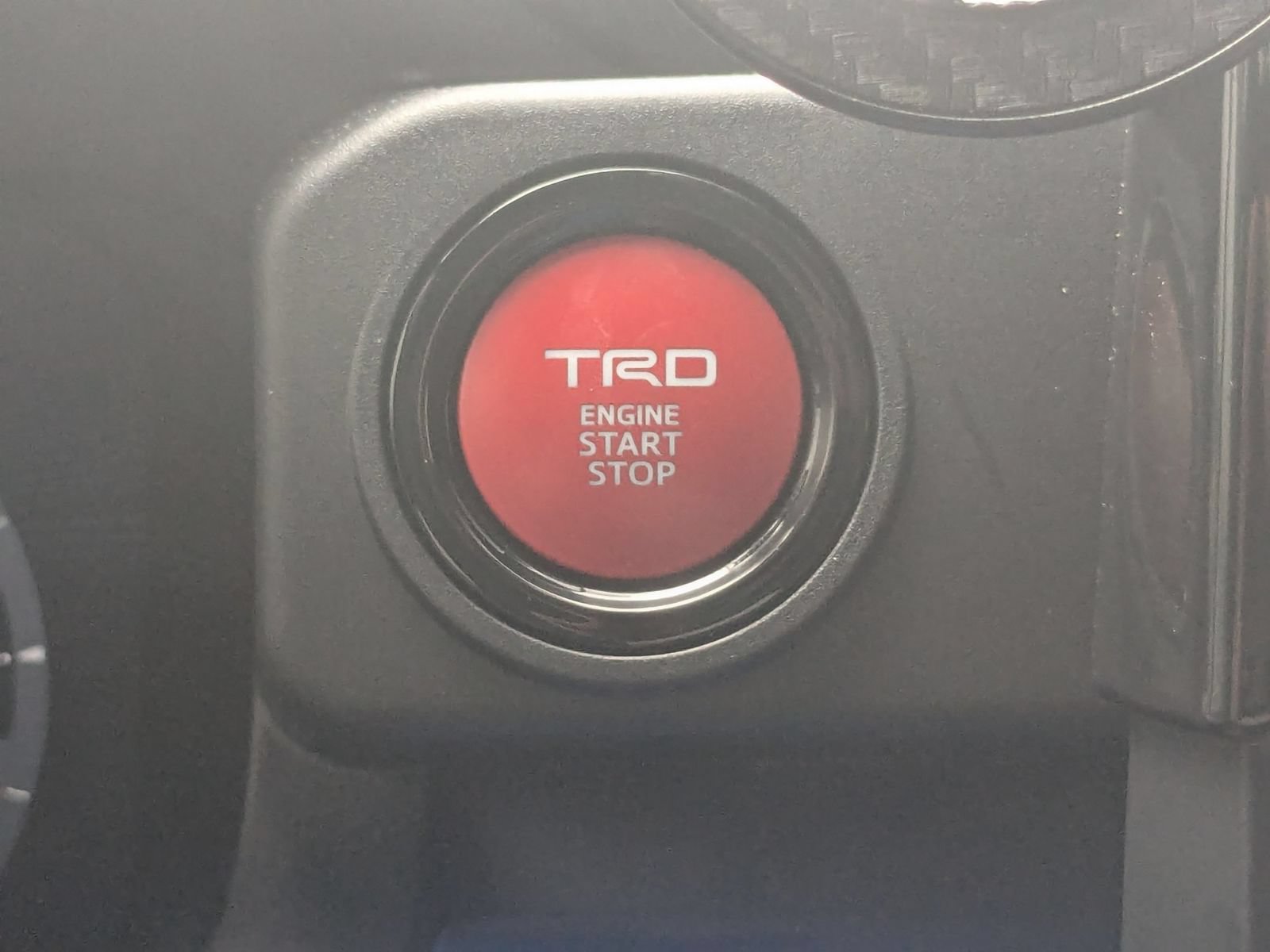Used 2025 Toyota Tacoma TRD Off-Road w/ TRD Off Road Upgrade Package AWD/4WD image 25