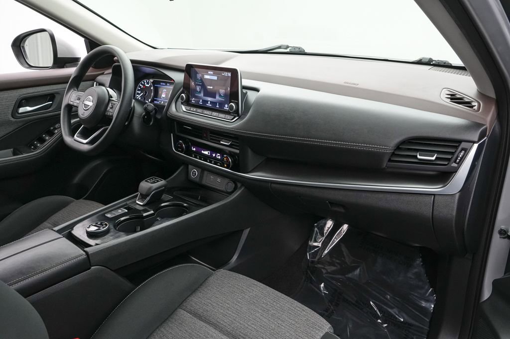 Used 2023 Nissan Rogue SV AWD/4WD image 21