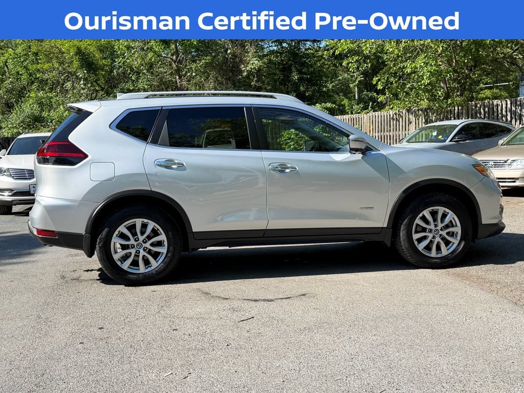 Used 2018 Nissan Rogue SV w/ Premium Package AWD/4WD image 9