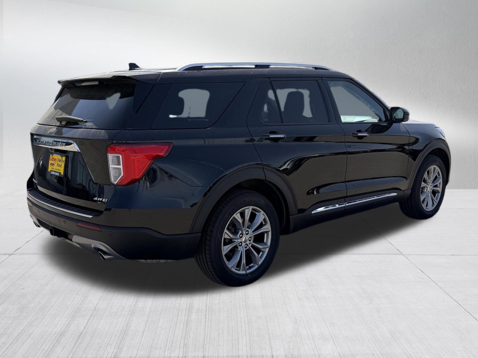 Certified 2023 Ford Explorer Limited w/ Class IV Trailer Tow Package AWD/4WD image 7