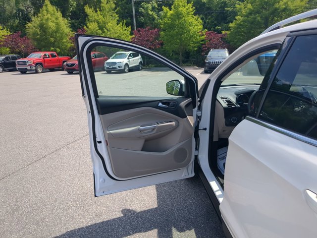 Certified 2019 Ford Escape Titanium FWD image 13