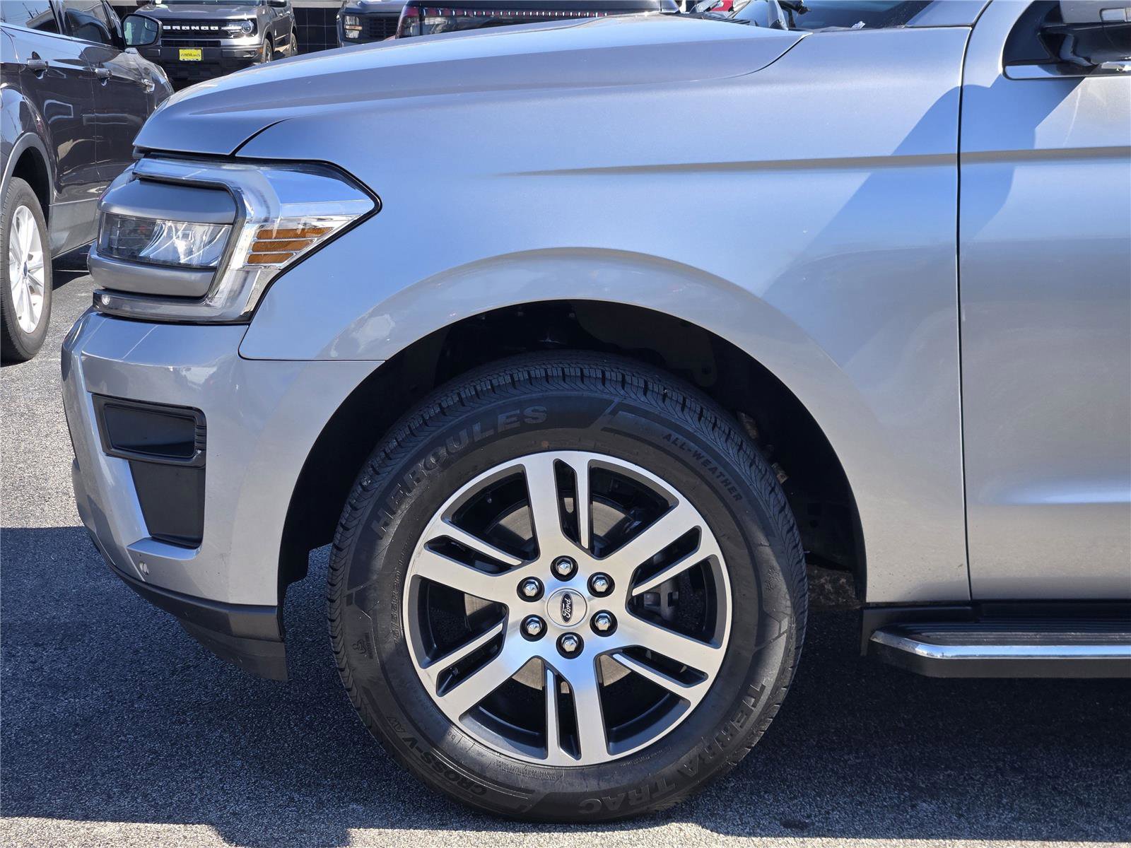 Certified 2022 Ford Expedition XLT RWD image 9