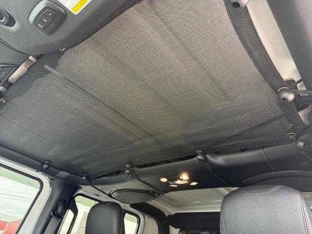 Used 2023 Jeep Gladiator Overland AWD/4WD image 13