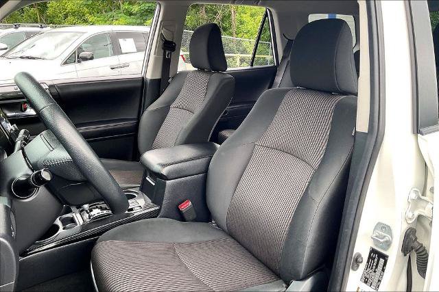 Used 2022 Toyota 4Runner TRD Off-Road AWD/4WD image 24