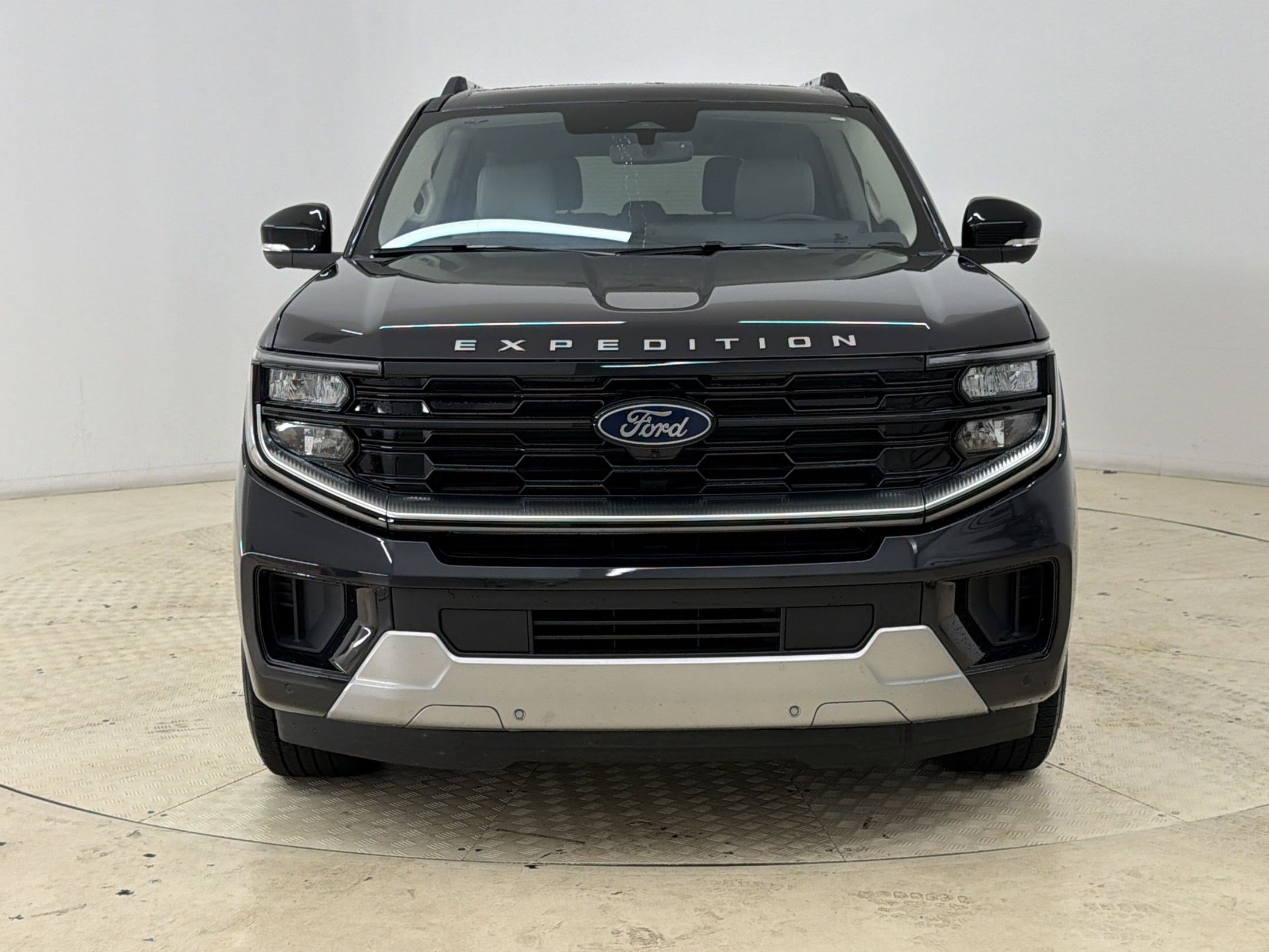 Certified 2025 Ford Expedition Max Platinum AWD/4WD image 6